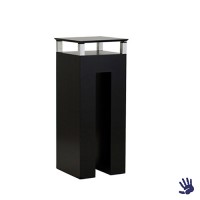 Unow sokkel zwart, met houten plankje Unow sokkel zwart, met houten plankje