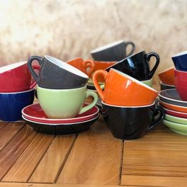 Cappuccino kop en schotel, diverse kleuren